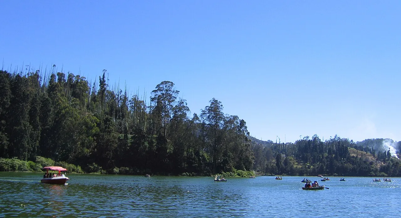 Ooty Lake in the Nilgiri hills