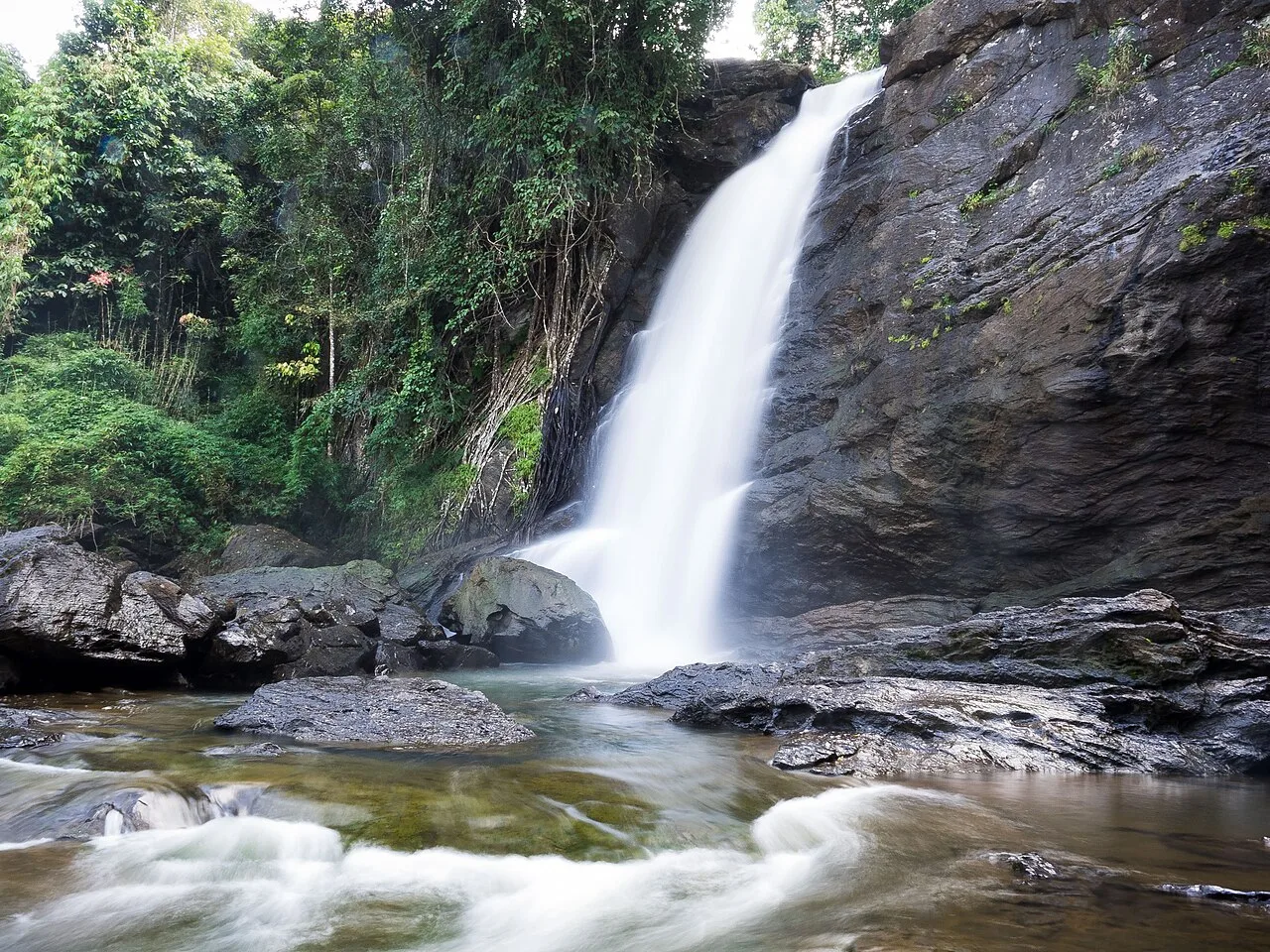 Soochipara, also known as Sentinel Rock Falls